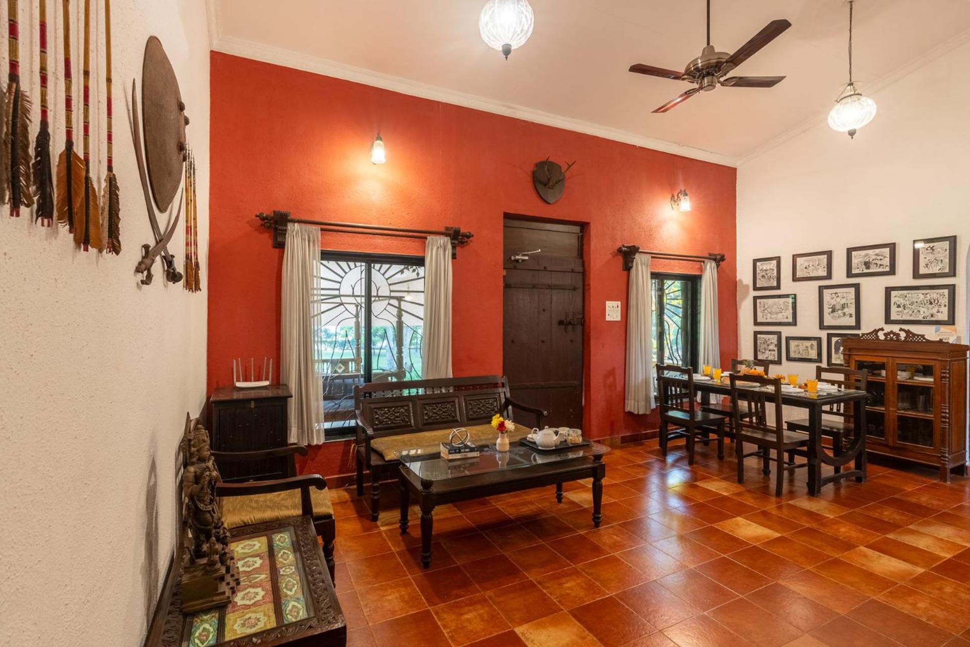 Vintage Estate - Lakeside Allure With Vintage Decor,A Plunge Pool & A Lawn Featuring A Charming Gazebo Karjat Esterno foto
