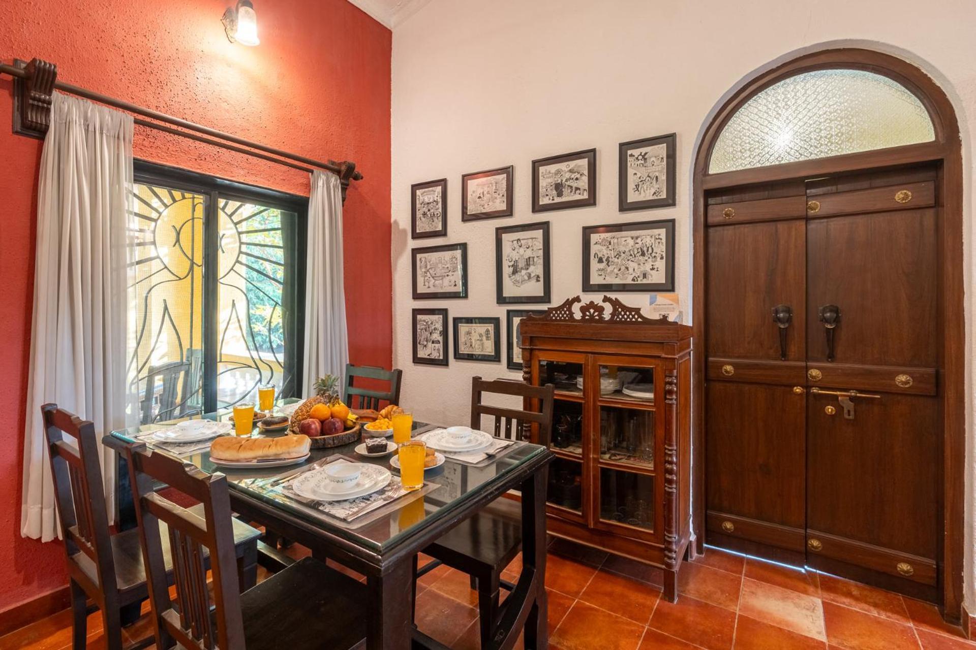 Vintage Estate - Lakeside Allure With Vintage Decor,A Plunge Pool & A Lawn Featuring A Charming Gazebo Karjat Esterno foto
